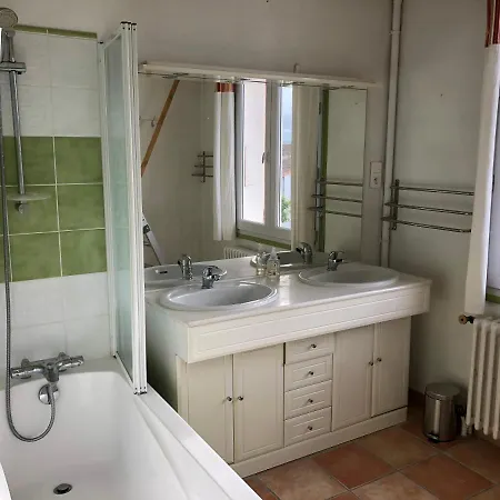 Guest house La Libellule 5 2 Sdb 2 Wc Grand Jardin Et Parking Prive Toulouse