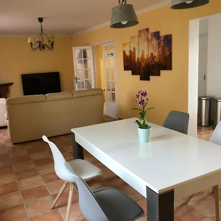 Guest house La Libellule 5 2 Sdb 2 Wc Grand Jardin Et Parking Prive