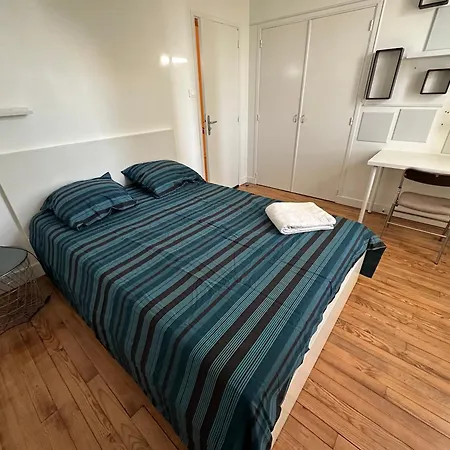 Casa de hóspedes Villa La Libellule 160 M2 Avec 5 Chambres 2 Sdb 2 Wc Grand Jardin Et Parking Prive *