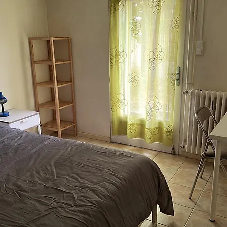 La Libellule 5 2 Sdb 2 Wc Grand Jardin Et Parking Prive *