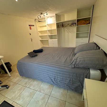 La Libellule 5 2 Sdb 2 Wc Grand Jardin Et Parking Prive Guest house *