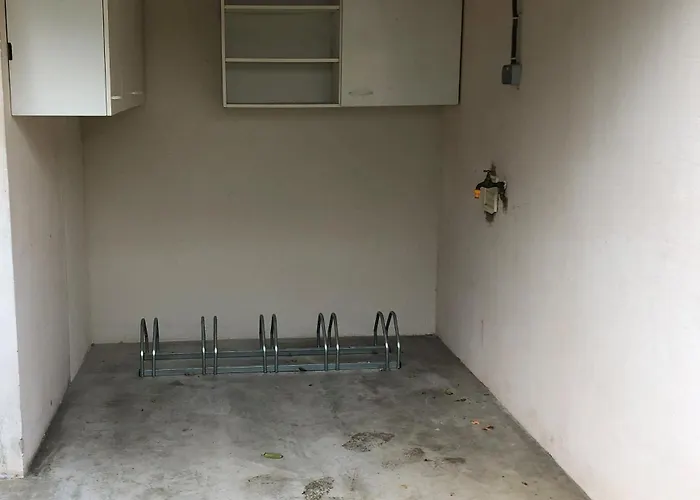 Penzion La Libellule 160 M2 Avec 5 2 Sdb 2 Wc Grand Jardin De 1200m2 Et Parking Prive Toulouse