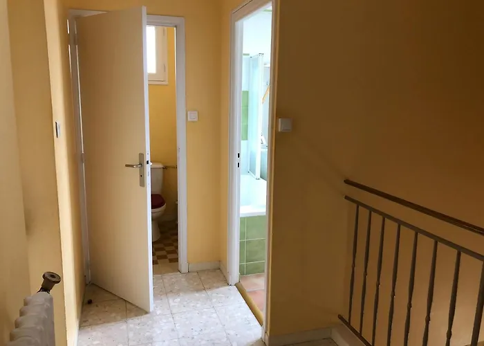 Penzion La Libellule 160 M2 Avec 5 2 Sdb 2 Wc Grand Jardin De 1200m2 Et Parking Prive