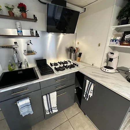 Villa La Libellule 5 Chambres 2 Sdb 2 Wc Grand Jardin et Parking Privé Pensión